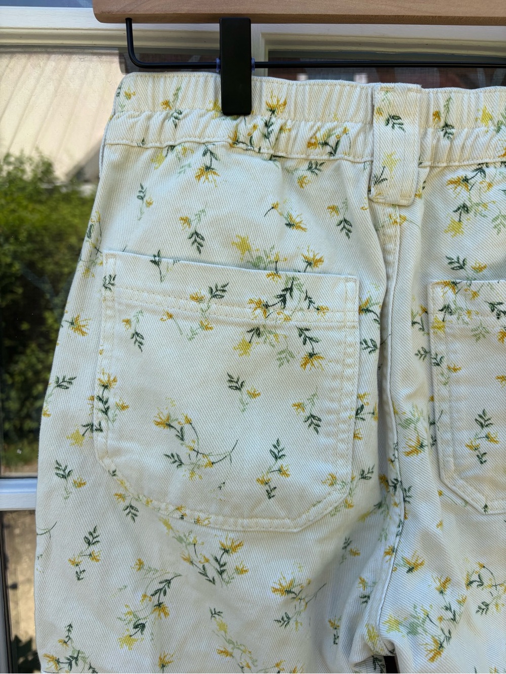 BDG Cream Pants with Yellow Floral Print | Skate Cargo Utility | size 27 - Picture 4 of 8
